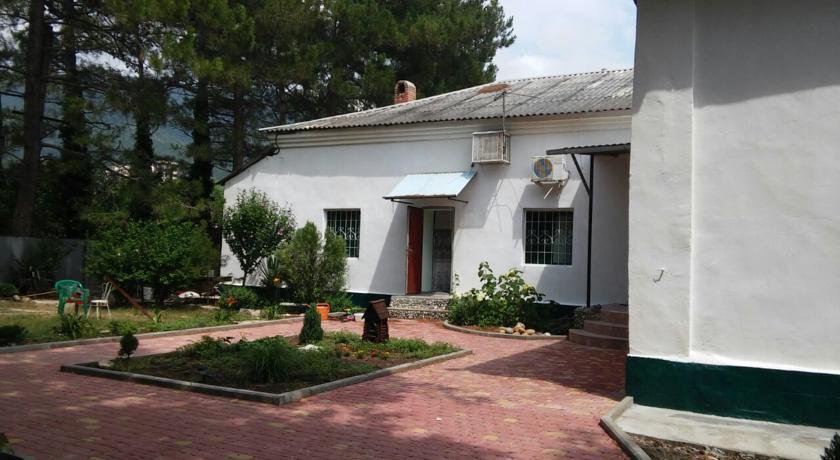 Гостиница Guest House on Lunacharskogo 153 Геленджик-7