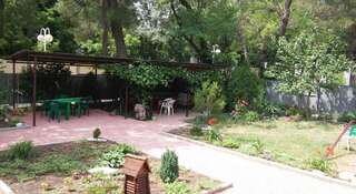 Гостиница Guest House on Lunacharskogo 153 Геленджик-6